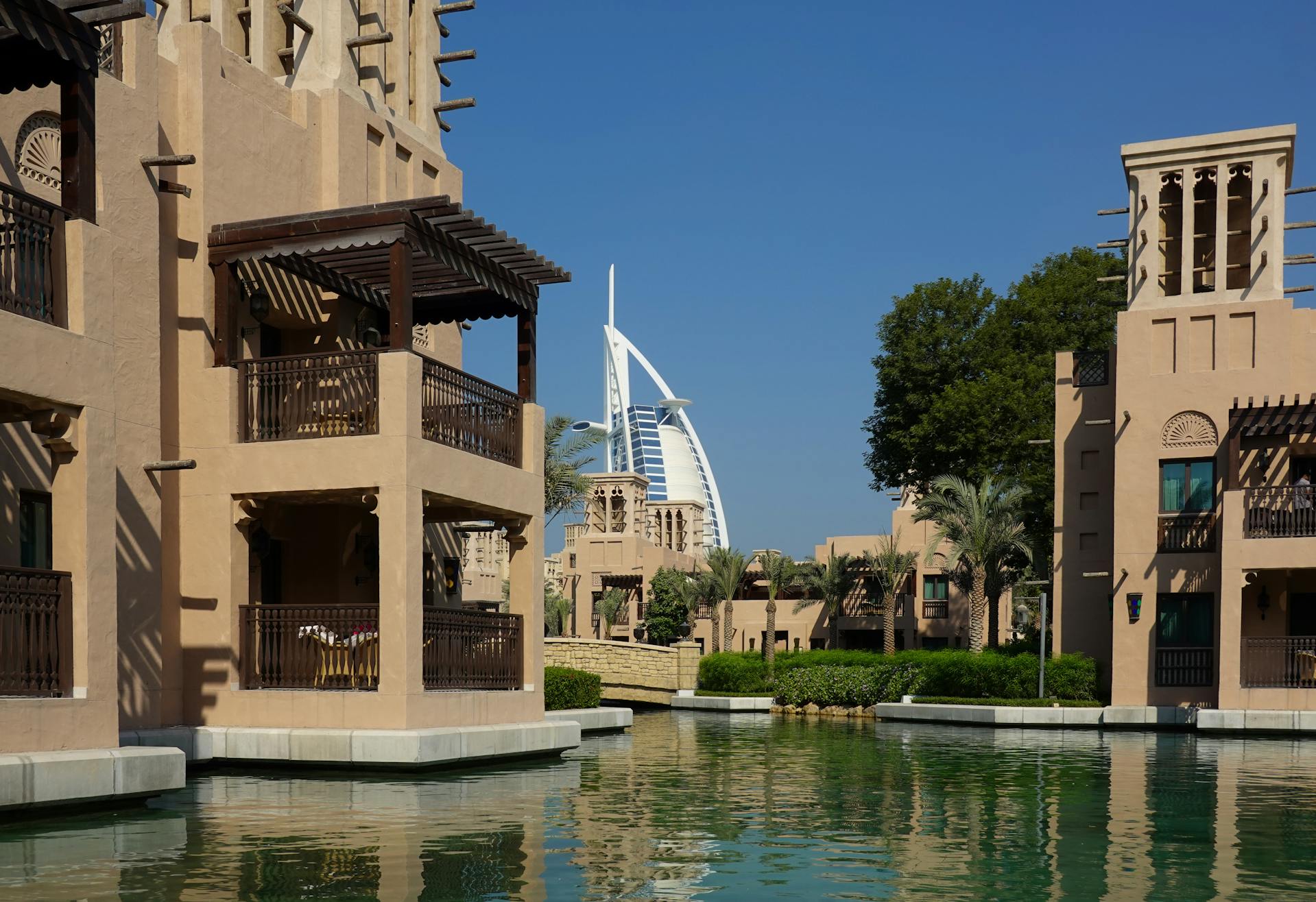 nehnutelnosti dubaj burj al arab 03